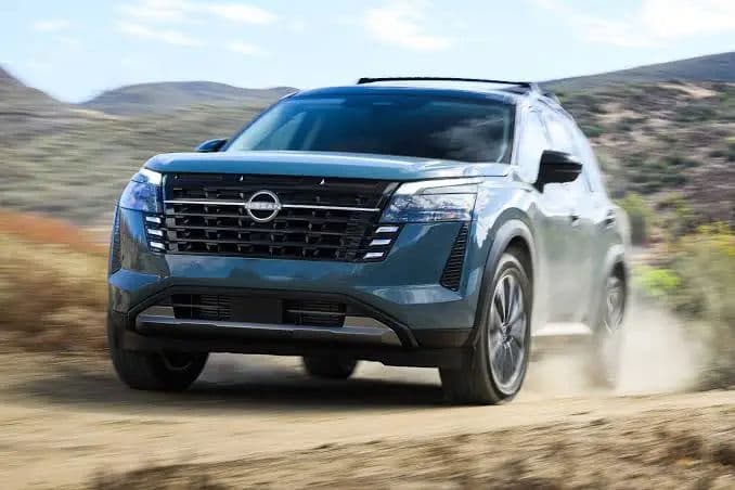 2025 Nissan Pathfinder SV AWD